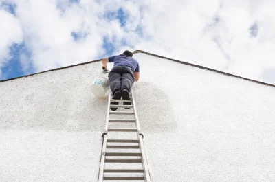 Peinture extérieure à Labeyrie — façades et ravalement